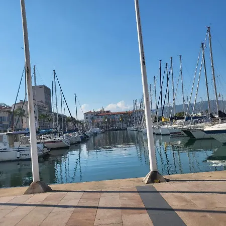 Joli Appart A 3' Du Port Et 10' De La * La Seyne-sur-Mer